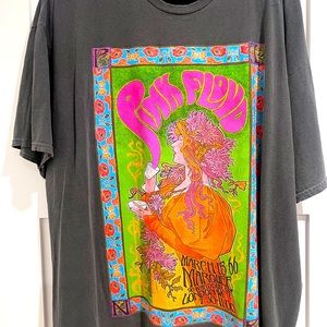Urban Outfitters x Pink Floyd tee